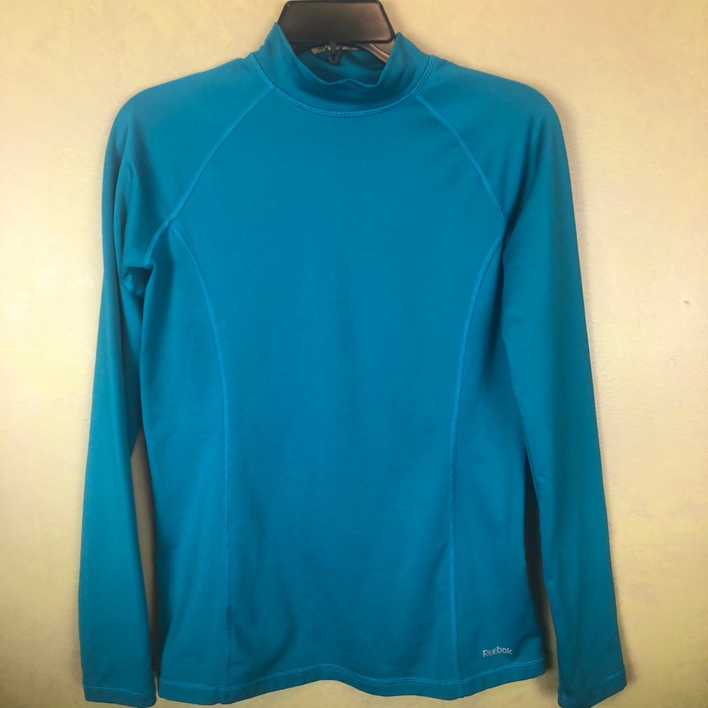 Women’s Reebok pullover, size medium - Picture 2 of 8